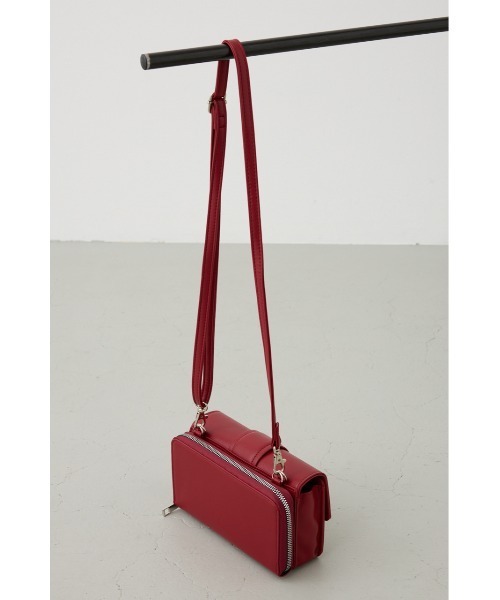 情熱の赤いバック ターンロックフラップウォレットバッグ（ショルダーバッグ）｜AZUL BY