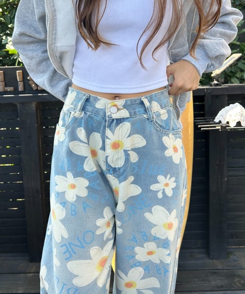 Loco Ocean(ロコオーシャン)の「フラワープリント ワイドデニムパンツ(デニムパンツ・レディース・ライトブルー・L/M)」の10枚目の写真