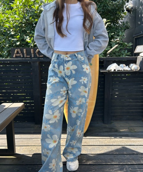 Loco Ocean(ロコオーシャン)の「フラワープリント ワイドデニムパンツ(デニムパンツ・レディース・ライトブルー・L/M)」の12枚目の写真