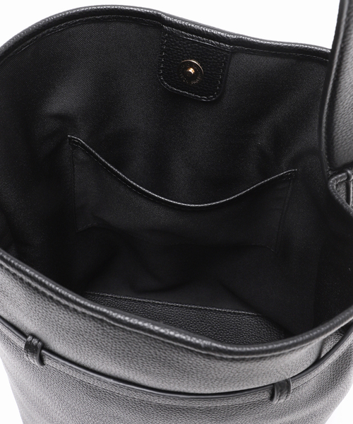 SLOBE IENA（スローブイエナ）の「《追加2》SLOBE ベルトスクエアトートバッグ（ショルダーバッグ・レディース・ブラック/ブラウン・FREE）」の10枚目の写真