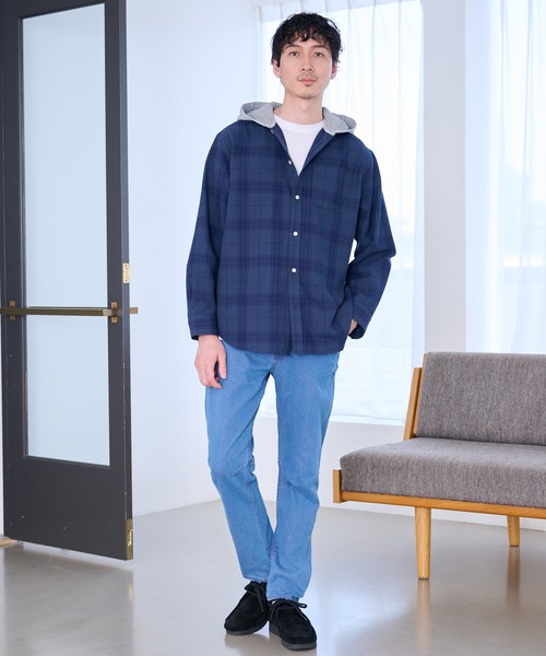 Arnold Palmer(アーノルドパーマー)の「シャドーチェック 長袖 フードシャツ(シャツ/ブラウス・メンズ・ネイビー/ブラック/アイボリー・M/L/LL)」の8枚目の写真