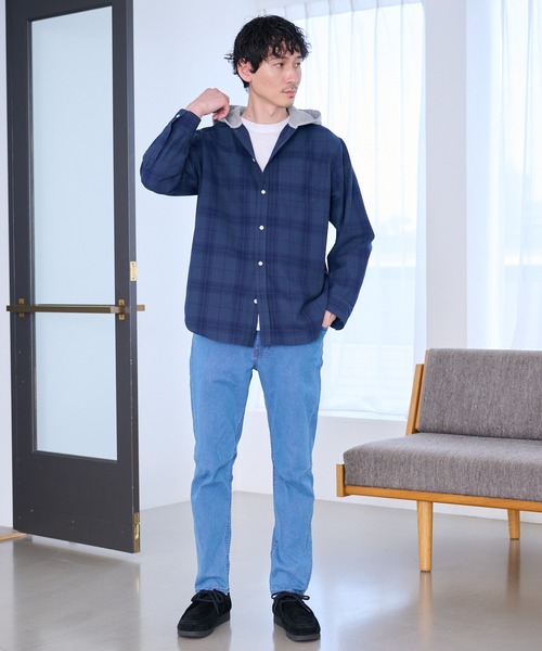 Arnold Palmer(アーノルドパーマー)の「シャドーチェック 長袖 フードシャツ(シャツ/ブラウス・メンズ・ネイビー/ブラック/アイボリー・M/L/LL)」の9枚目の写真