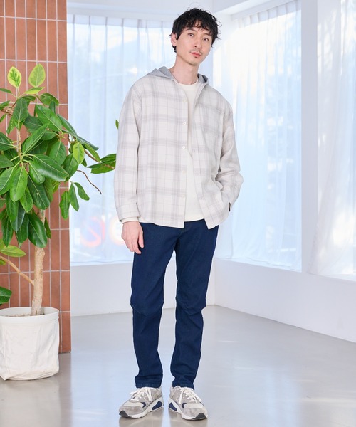 Arnold Palmer(アーノルドパーマー)の「シャドーチェック 長袖 フードシャツ(シャツ/ブラウス・メンズ・ネイビー/ブラック/アイボリー・M/L/LL)」の5枚目の写真