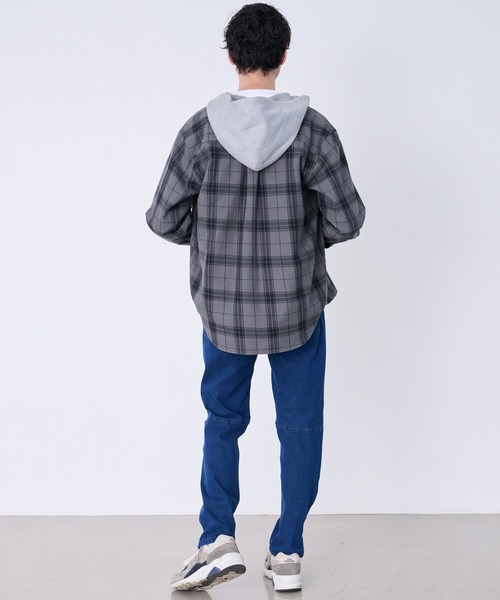 Arnold Palmer(アーノルドパーマー)の「シャドーチェック 長袖 フードシャツ(シャツ/ブラウス・メンズ・ネイビー/ブラック/アイボリー・M/L/LL)」の12枚目の写真