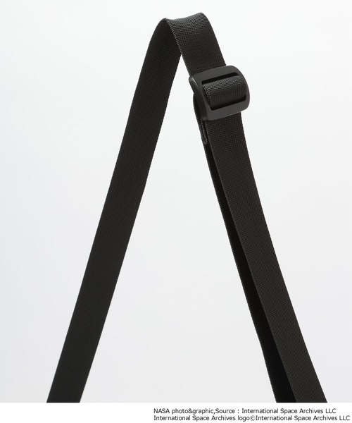 LOWRYS FARM（ローリーズファーム）の「【LFM(U)】ＮＡＳＡナイロンショルダートートＢＡＧ　 601976（トートバッグ・メンズ・ブラック・FREE）」の6枚目の写真