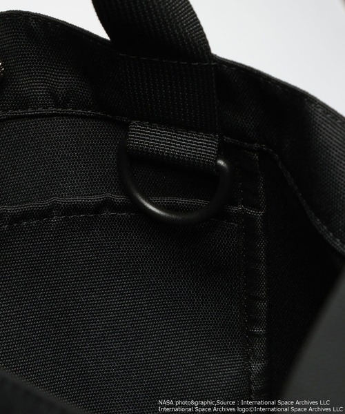 LOWRYS FARM（ローリーズファーム）の「【LFM(U)】ＮＡＳＡナイロンショルダートートＢＡＧ　 601976（トートバッグ・メンズ・ブラック・FREE）」の7枚目の写真