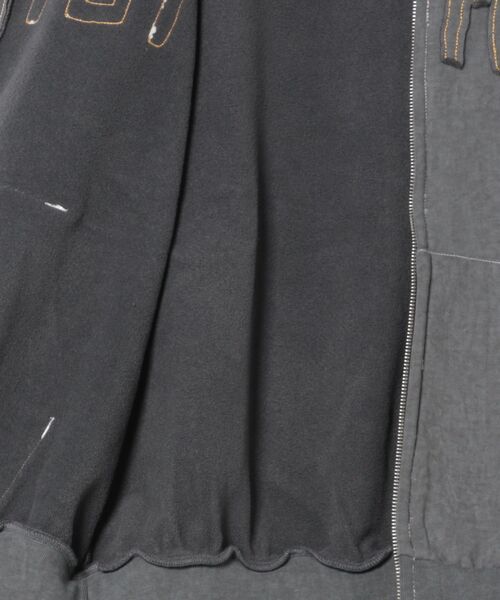 TOY　MACHINE（トイ　マシーン）の「TM PIGMENT SWEAT ZIP PARKA（パーカー・メンズ・チャコール/パープル・M/L/XL）」の3枚目の写真