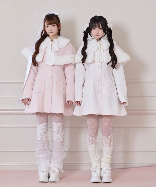 Honey Cinnamon(ハニーシナモン)の「エコファーボレロAラインコート(その他アウター・レディース・ホワイト/ピンク・FREE)」の5枚目の写真