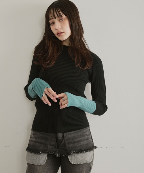 ELLEgirl（エルガール）の「配色切り替えリブハイネックニットトップス【ELLEgirl/エルガール】（ニット/セーター・レディース・ブラック/杢グレー/ブラウン・FREE）」の2枚目の写真