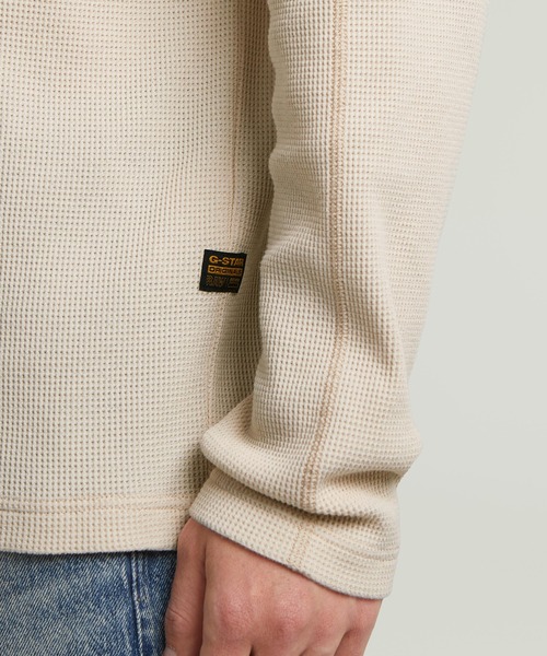 G-STAR（ジースター）の「TWEETER HALF ZIP T-SHIRT/ワッフルハーフジップヘビーウェイトロングスリーブTシャツ（Tシャツ/カットソー・メンズ・ダークブラック/ベージュ系その他・X-LARGE/X-SMALL/LARGE/MEDIUM/SMALL）」の12枚目の写真