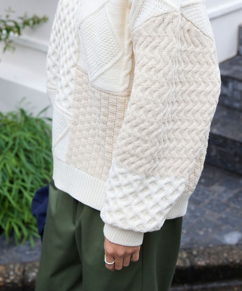 THE CRAFT CREW PRODUCTS(ザクラフトクループロダクツ)の「〈静電気防止〉ウォッシャブル ケーブル パッチワーク オーバーサイズニットプルオーバー【THE CRAFT CREW PRODUCTS】(ニット/セーター・レディース・アイボリー/ネイビー/ダークグレー/レッド/グリーン/ブラウン・L/M)」の13枚目の写真