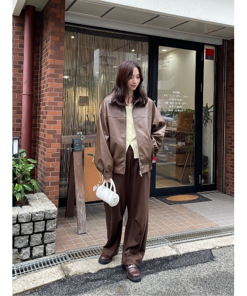 titivate(ティティベイト)の「フェイクレザー/スエードオーバージャケット(ブルゾン・レディース・ブラウン/ブラック/ブラウン系その他/アイボリー・S/M/L)」の11枚目の写真