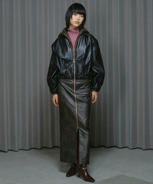 THINGS THAT MATTER（シングス ザット マター）の「VINTAGE IMITATION LEATHER HOODIE JACKET / ヴィンテージイミテーションレザーフーディージャケット（ブルゾン・レディース・ブラウン・FREE）」の7枚目の写真