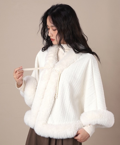 セール】【Y2Kガーリー】レトロファー付きショートケープ／もこもこ