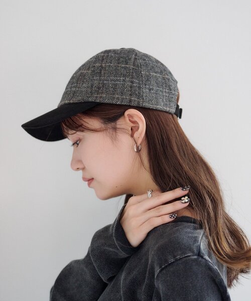 Kastane（カスタネ）の「【一部店舗限定/ユニセックス】B ガンクラブ刺繍キャップ（キャップ・レディース・ブラウン/グレー・FREE）」の8枚目の写真