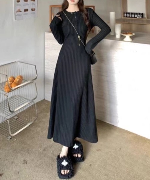 SHEPP（シープ）の「ヘンリーデザイン リブニットロングワンピース（ワンピース・レディース・ブラック/ベージュ/グレー・L/M）」の2枚目の写真