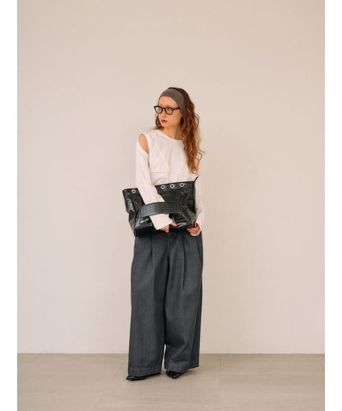 null.（ヌル）の「ビスチェオープンショルダーロングTシャツ（Tシャツ/カットソー・レディース・アイボリー/グレー/ブラック・F）」の4枚目の写真