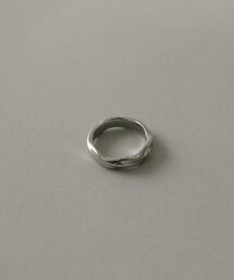 SMELLY（スメリー）の「ステンレスシンプルツイストリング（リング）」