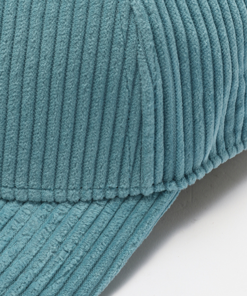 C.P. COMPANY（シーピーカンパニー）の「C.P. Company / シーピーカンパニー ACC BASEBALL CAP IN CORDUROY（キャップ・メンズ・アイボリー/ブルー・FREE）」の6枚目の写真