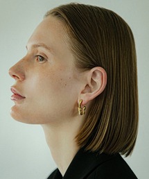 LAPUIS(ラピュイ) Flow Coil pierced earrings