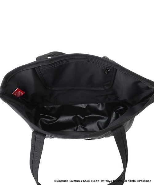 Manhattan Portage（マンハッタンポーテージ）の「TOMPKINS TOTE BAG (MD) Pokemon 25（トートバッグ・メンズ・ブラック・MEDIUM）」の8枚目の写真