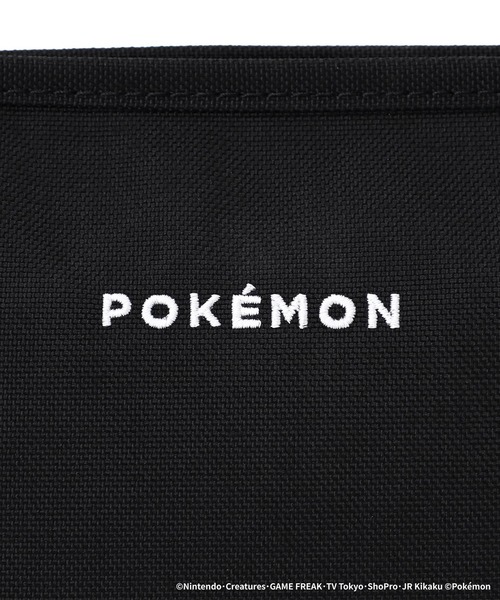 Manhattan Portage（マンハッタンポーテージ）の「TOMPKINS TOTE BAG (MD) Pokemon 25（トートバッグ・メンズ・ブラック・MEDIUM）」の2枚目の写真