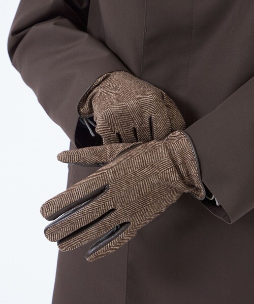 MACKINTOSH PHILOSOPHY（ﾏｯｷﾝﾄｯｼｭ ﾌｨﾛｿﾌｨｰ）の「EMMETEX ヘリンボーン×レザー　スマホグローブ（手袋・メンズ・ブラウン系その他5/チャコールグレー/ネイビー・FREE）」の5枚目の写真