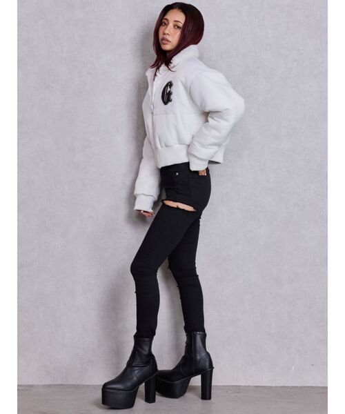 GYDA(ジェイダ)の「ミドルウエストSIDE RIPPEDカラースキニーパンツ(その他パンツ・レディース・ブラック・SMALL/X-SMALL/MEDIUM)」の9枚目の写真