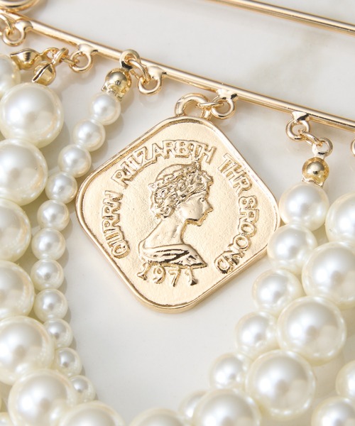 COLLAGE GALLARDAGALANTE（コラージュガリャルダガランテ）の「PAPILLONNER/チャームブローチ/セレモニー（ブローチ/コサージュ・レディース・シルバー/ゴールド・FREE）」の8枚目の写真