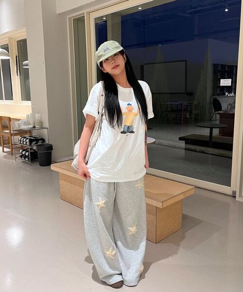 MAINBOOTH（メインブース）の「[パトワマット] パトTシャツ(ホワイト)（Tシャツ/カットソー・レディース・その他・2/3）」の3枚目の写真
