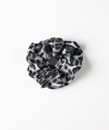 Right-on（ライトオン）の「【Right-on Basic】ヒョウ柄 シュシュ (ヘアアクセサリー / 大胆デザイン / 軽やか / 汎用性)（シュシュ）」