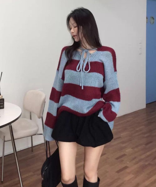.KOM（ドットコム）の「A'GEM/9 × .kom 『.KOM/ドットケーオーエム』 Border Knit Top/【Y2K】2WAYボーダーニットトップ（ニット/セーター・レディース・ブラック/レッド・FREE）」の13枚目の写真