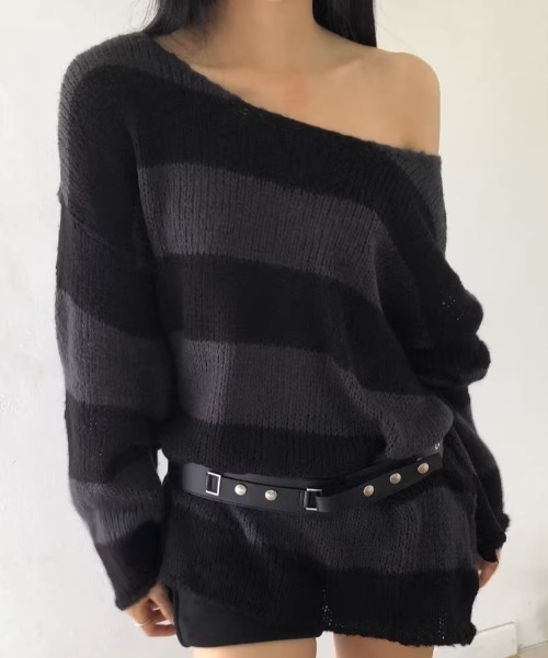 .KOM（ドットコム）の「A'GEM/9 × .kom 『.KOM/ドットケーオーエム』 Border Knit Top/【Y2K】2WAYボーダーニットトップ（ニット/セーター・レディース・ブラック/レッド・FREE）」の7枚目の写真