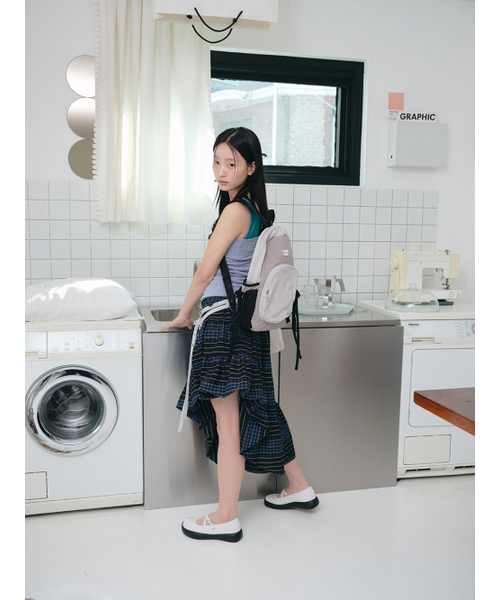 MUWM(ムウム)の「ネストスリングバックパック Nest Sling Backpack (グレー)(バックパック/リュック・レディース・その他・FREE)」の2枚目の写真