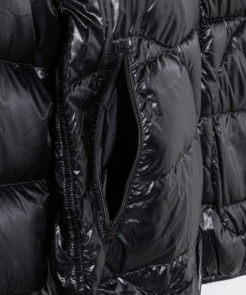 HERNO(ヘルノ)の「HERNO NYLON ULTRALIGHT DOWN JACKET ヘルノ ナイロン ウルトラライト ダウンジャケット(ダウンジャケット/コート・メンズ・ネイビー/ブラック・50/48/46/52)」の7枚目の写真