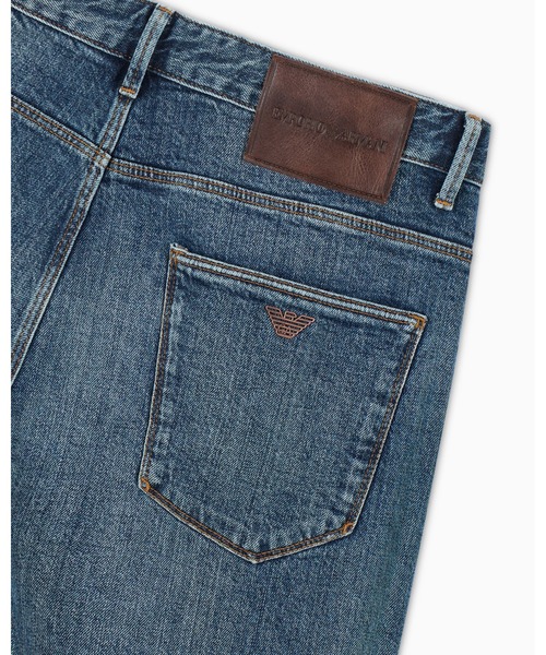 EMPORIO ARMANI(エンポリオアルマーニ)の「【エンポリオ アルマーニ】スリムフィットジーンズ 、J06 ウォッシュデニム(デニムパンツ・メンズ・ブルー・27inch/28inch/29inch/30inch/31inch/32inch/34inch/36inch)」の6枚目の写真