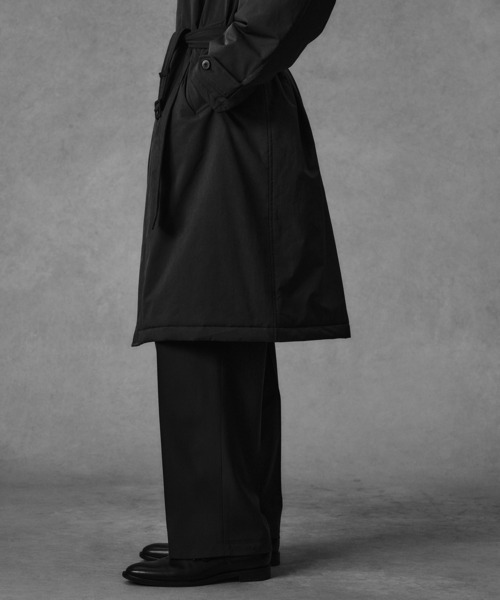 UNITED TOKYO（ユナイテッドトウキョウ）の「【数量限定】×EX LIGHT DOLPHIN PADDED COAT（ダウンジャケット/コート・メンズ・ブラック/ダークグレー・1/2）」の9枚目の写真