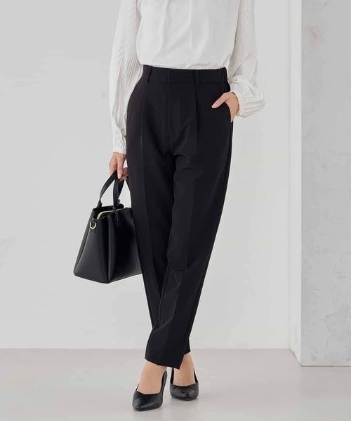 a.v.v（アーヴェヴェ）の「【洗える/ストレッチ/セットアップ対応】ダブルクロステーパードパンツ（その他パンツ・レディース・グレー系その他/ブラック/ネイビー・34/38/36/40/42）」の2枚目の写真