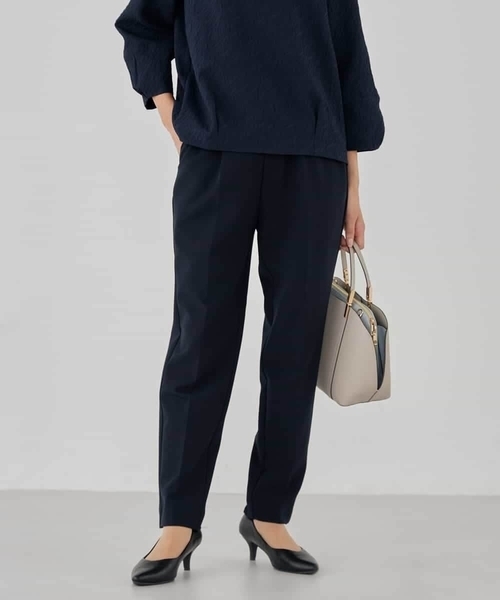 a.v.v（アーヴェヴェ）の「【洗える/ストレッチ/セットアップ対応】ダブルクロステーパードパンツ（その他パンツ・レディース・グレー系その他/ブラック/ネイビー・34/38/36/40/42）」の12枚目の写真