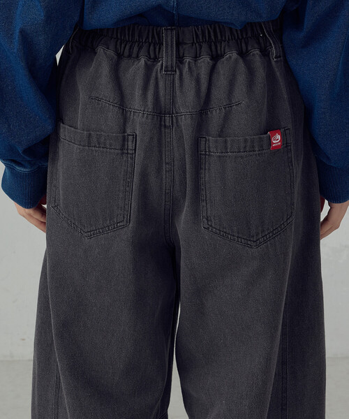 ONIGIRI（オニギリ）の「デニムカービーパンツ / セットアップ対応（デニムパンツ・レディース・サックスブルー/グレー・LARGE/MEDIUM）」の17枚目の写真