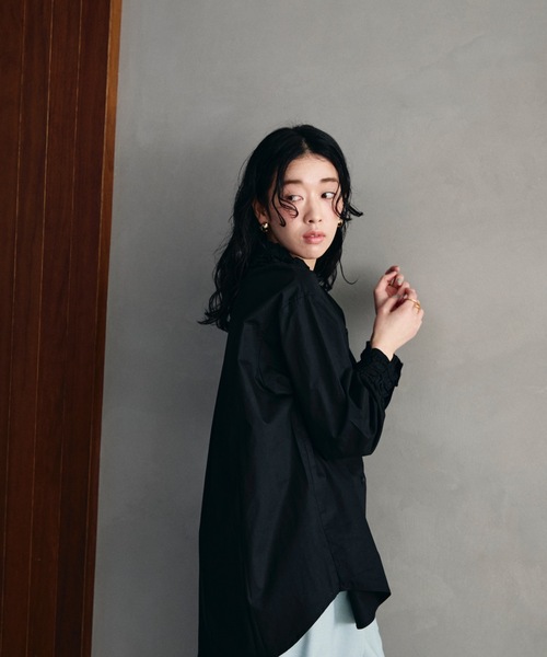 Lutim by u(ルチバイユー)の「フリルカラークラシカルブラウス(シャツ/ブラウス・レディース・ブラック/ホワイト/ブラウン・FREE)」の7枚目の写真