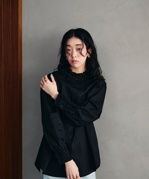 Lutim by u(ルチバイユー)の「フリルカラークラシカルブラウス(シャツ/ブラウス・レディース・ブラック/ホワイト/ブラウン・FREE)」の6枚目の写真