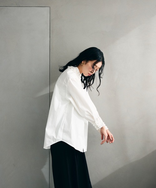 Lutim by u(ルチバイユー)の「フリルカラークラシカルブラウス(シャツ/ブラウス・レディース・ブラック/ホワイト/ブラウン・FREE)」の11枚目の写真