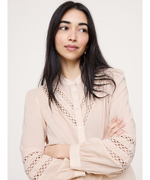 Banana Republic(バナナリパブリック)の「コットン インセットレース ブラウス(シャツ/ブラウス・レディース・ベージュ/ブラック・S/XS/L/M)」の6枚目の写真