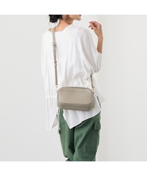 牛革 本革 ポシェット」に該当するファッション通販 - ZOZOTOWN