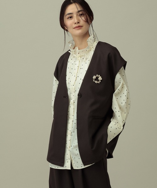 LAKOLE（ラコレ）の「【セレモニー／卒入式にも】＜多機能素材＞パウダリーツイルジレ / 638612（ベスト・レディース・ネイビー系8/チャコールグレー/グレー・FREE）」の2枚目の写真