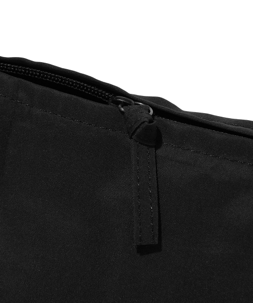 suade（スエード）の「BUCKLE HALFMOON CROSS BAG [BLACK]（メッセンジャーバッグ・レディース・その他・FREE）」の7枚目の写真