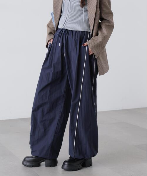 FREE'S MART(フリーズマート)の「◆サイドタック配色ラインナイロンパンツ(その他パンツ・レディース・ネイビー/グレー・SMALL/MEDIUM)」の18枚目の写真