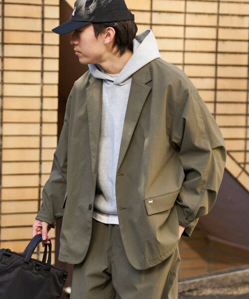 CIAOPANIC TYPY（チャオパニックティピー）の「【molmol】撥水/洗濯可/男女兼用/ドライバーズワイドジャケット/ミノテックリップ（テーラードジャケット・レディース・チャコールグレー/オリーブ・MEDIUM/LARGE）」の10枚目の写真