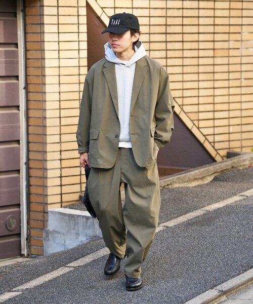 CIAOPANIC TYPY（チャオパニックティピー）の「【molmol】撥水/洗濯可/男女兼用/ドライバーズワイドジャケット/ミノテックリップ（テーラードジャケット・レディース・チャコールグレー/オリーブ・MEDIUM/LARGE）」の16枚目の写真